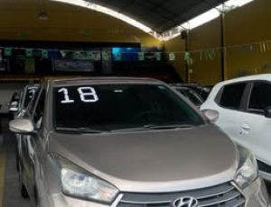 🔥 HB20S COMFORT PLUS 1.0 | 2018 – O SEDÃ QUE O BRASILEIRO CONFIA! 🔥 🚨 CHEGOU A SUA CHANCE DE SAIR DE CARRO NOVO! 🚨 Se você procura um sedã econômico, confortável, moderno e com excelente valor de revenda, esse Hyundai HB20S 1.0 2018 é a escolha certa! ✅ Motor 1.0 Flex – Econômico e confiável. ✅ Câmbio Manual – Leve, preciso e de baixa manutenção. ✅ Ar-condicionado – Conforto em qualquer estação. ✅ Direção elétrica – Muito mais leve e prazer ao dirigir. ✅ Vidros, travas e retrovisores elétricos. ✅ Central multimídia (se equipada). ✅ Porta-malas amplo – Ideal para família, viagens e trabalho. ✅ Excelente consumo de combustível – Economia de verdade no dia a dia. ✅ Baixa manutenção e peças com ótimo custo-benefício. ✅ Design moderno que continua valorizado no mercado. 💥 POR QUE COMPRAR NA TRIAUTO MOTORS? ✔️ Veículos com procedência e qualidade garantidas. ✔️ Transparência total na negociação. ✔️ Documentação revisada e pronta para transferência. ✔️ Financiamento facilitado com as melhores taxas. ✔️ Aceitamos seu usado na troca com excelente avaliação. ✔️ Atendimento personalizado do início ao fim, sem enrolação. 🚗 NÃO DEIXE ESSA OPORTUNIDADE ESCAPAR! Carros como esse vendem rápido! Quem chega primeiro faz o melhor negócio. 📲 Fale agora com a Triauto Motors: WhatsApp (21) 99933-4277 TRIAUTO MOTORS Confiança que move seus sonhos. 📍 Seu próximo carro está aqui. Venha fazer um test drive e descubra por que cada vez mais clientes escolhem a Triauto Motors!