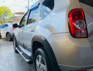 🚗 RENAULT DUSTER 1.6 🚗 Robustez, conforto e economia em um só carro! Se você busca um SUV versátil, pronto para qualquer desafio do dia a dia ou aventura, a Renault Duster 1.6 é a escolha certa! ✨ Principais qualidades: ✔️ Motor 1.6 potente e econômico ✔️ Excelente altura do solo – ideal para qualquer tipo de terreno ✔️ Direção confortável e ótima dirigibilidade ✔️ Amplo espaço interno – perfeito para família e viagens ✔️ Porta-malas espaçoso ✔️ Ar-condicionado eficiente ✔️ Vidros e travas elétricas ✔️ Design robusto e moderno ✔️ Baixo custo de manutenção 💡 Por que comprar na Triauto Motors? Na Triauto Motors, você encontra muito mais do que um carro — encontra confiança e segurança na sua compra: 🔹 Veículos revisados e com procedência garantida 🔹 Atendimento transparente e personalizado 🔹 Facilidade no financiamento 🔹 Aceitamos seu usado na troca 🔹 Suporte completo do início ao fim da negociação 📍 Não perca essa oportunidade de sair de SUV com excelente custo-benefício! 📞 Fale agora pelo WhatsApp: (21) 99933-4277 – Altamir Agende sua visita e venha conferir de perto! Seu próximo carro está aqui, na Triauto Motors!